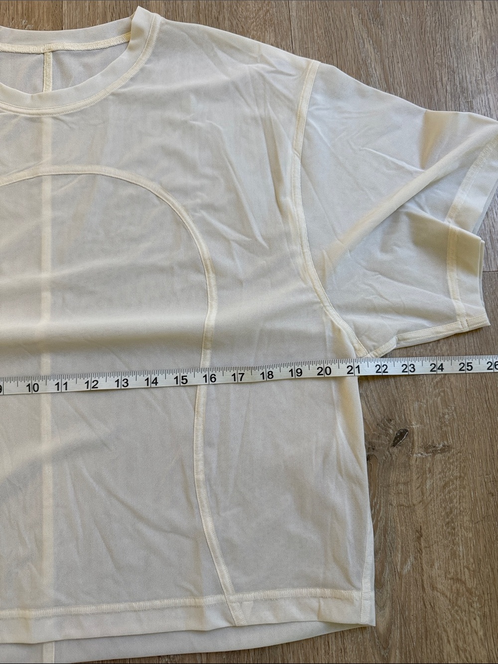 NWT Lululemon Beige Sheer Short Sleeve Relaxed Stretch Mesh T-Shirt Small - Picture 3 of 8